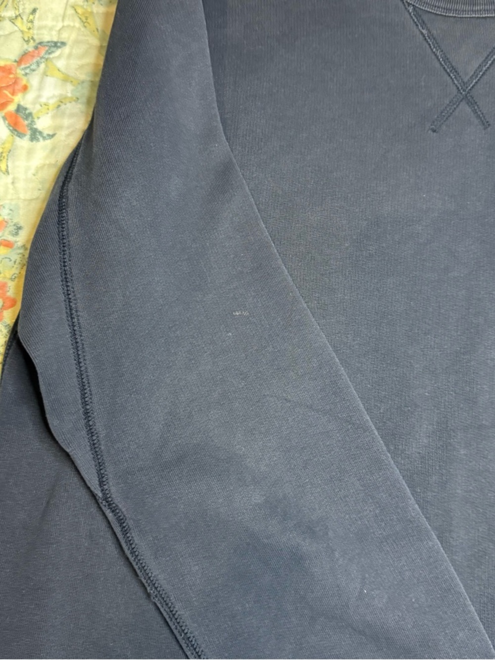 Burberry Dark Navy Crewneck Sweatshirt - Picture 13 of 15
